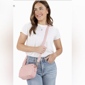 Brand New Thirty One Crossbody 🤩